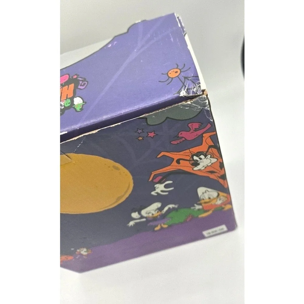Disney Parks Mickey and‎ Minnie Mouse Halloween Countdown Calendar
